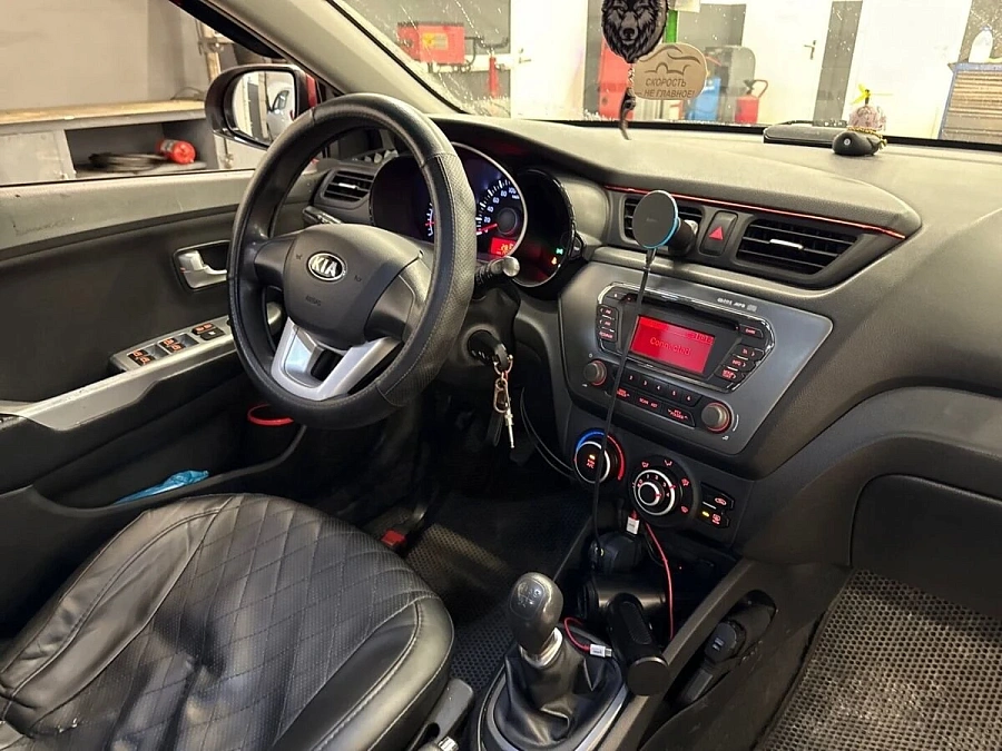 Kia Rio, 2013г., передний привод, механика