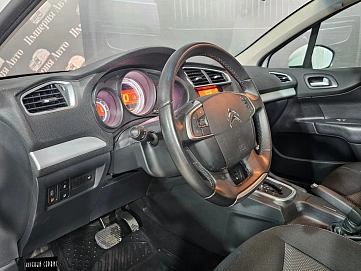 Citroen C4, 2013г, передний привод, автомат