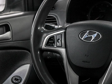 Hyundai Solaris, 2013г, передний привод, автомат