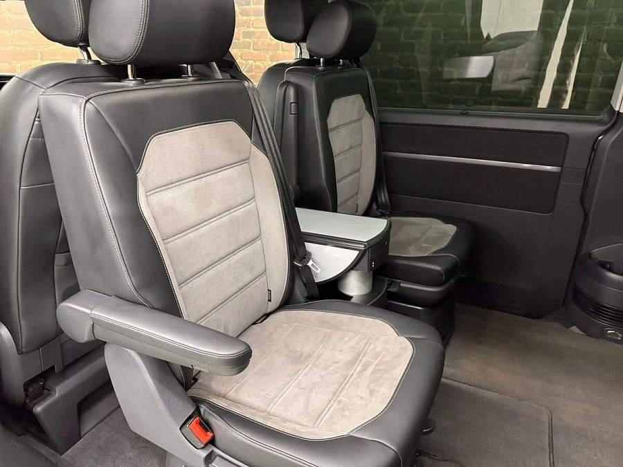 Volkswagen Multivan, 2022г., полный привод, робот