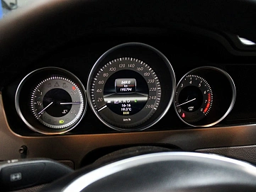 Mercedes-Benz C-Класс, 2012г, задний привод, автомат