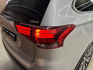 Mitsubishi Outlander, 2021г, полный привод, вариатор