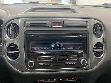 Volkswagen Tiguan, 2014г., передний привод, механика