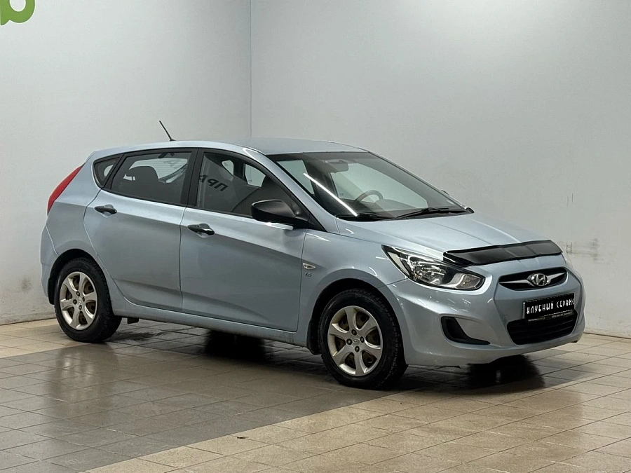 Hyundai Solaris, 2012г., передний привод, механика