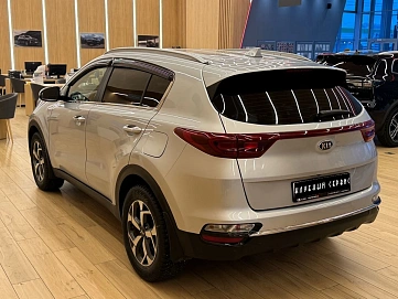 Kia Sportage, 2021г, передний привод, автомат