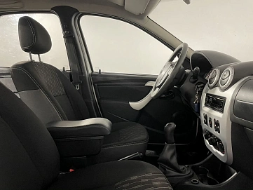 Renault Logan, 2013г, передний привод, механика