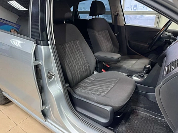 Volkswagen Polo, 2016г, передний привод, автомат