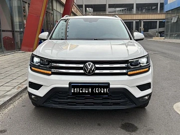 Volkswagen Tharu, 2022г, передний привод, робот