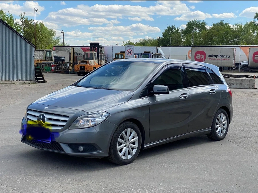 Mercedes-Benz B-Класс, 2013г., передний привод, робот