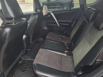 Toyota RAV4, 2016г, полный привод, вариатор
