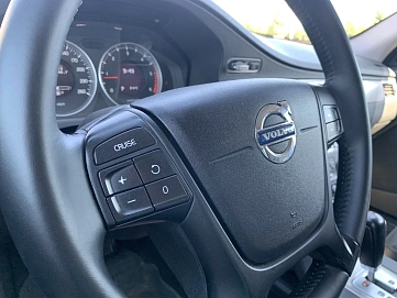 Volvo XC70, 2011г, передний привод, автомат