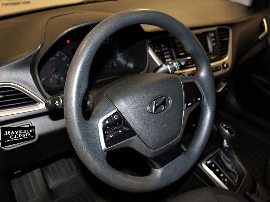 Hyundai Solaris, 2018г., передний привод, автомат