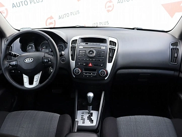 Kia Ceed, 2011г, передний привод, автомат
