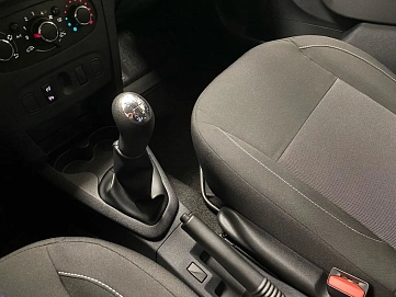 Renault Sandero, 2019г, передний привод, механика