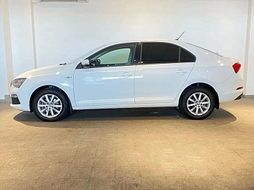 Skoda Rapid, 2021г, передний привод, автомат