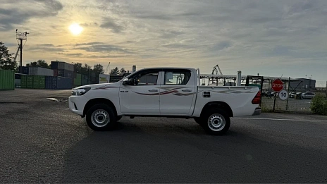 Toyota Hilux, 2024г, полный привод, автомат