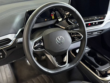 Volkswagen , 2022г., задний привод, автомат