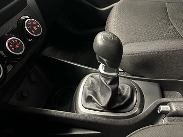 Kia Rio, 2016г, передний привод, механика
