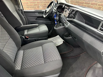 Volkswagen Multivan, 2021г, полный привод, робот