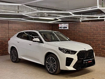 BMW X2, 2025г, передний привод, робот