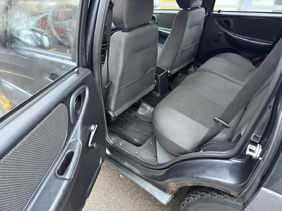 Chevrolet Niva, 2010г., полный привод, механика