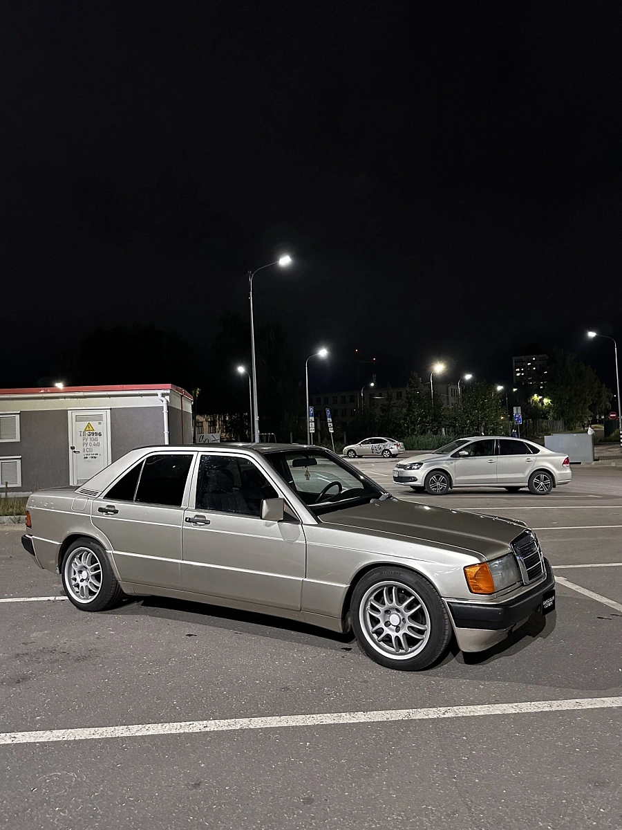 Mercedes-Benz 190 (W201), 1989г., задний привод, автомат