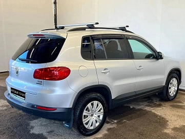 Volkswagen Tiguan, 2011г, передний привод, механика