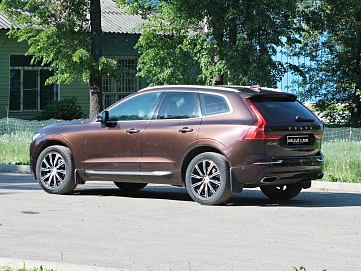 Volvo XC60, 2020г, полный привод, автомат
