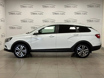 Lada (ВАЗ) Vesta, 2020г, передний привод, механика