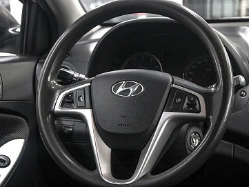 Hyundai Solaris, 2012г, передний привод, механика