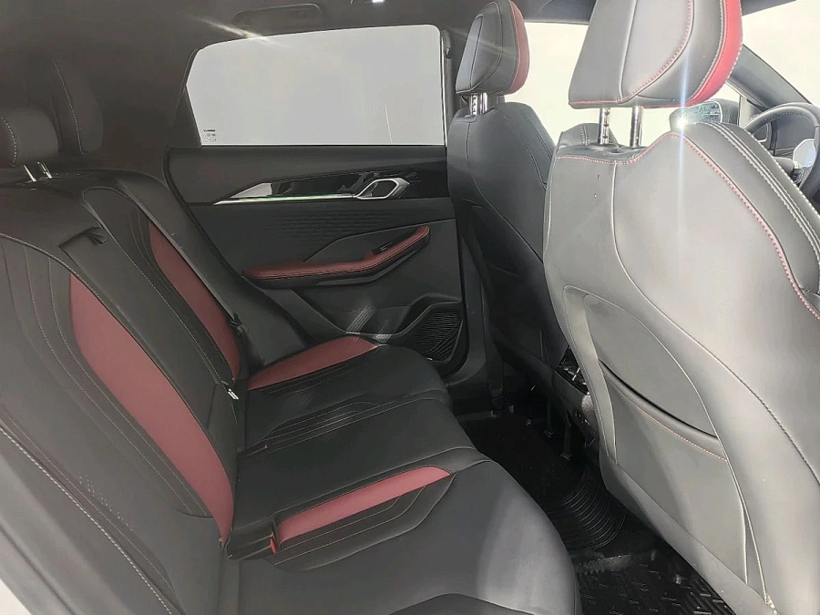 Geely Coolray, 2024г., передний привод, робот