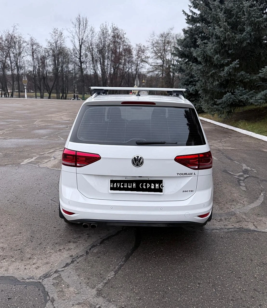 Volkswagen Touran, 2020г., передний привод, робот