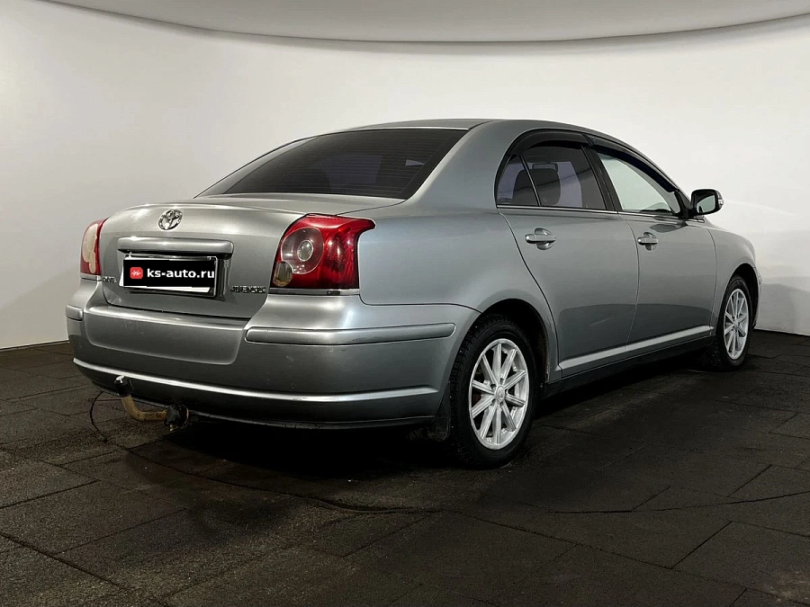 Toyota Avensis, 2008г., передний привод, механика