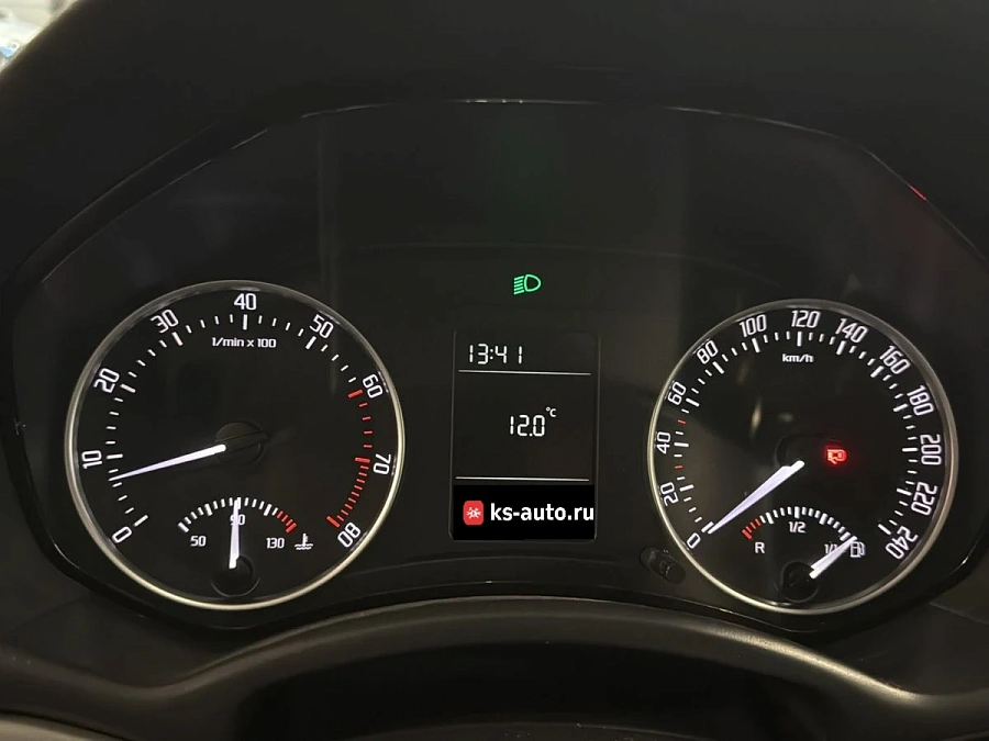 Skoda Octavia, 2012г., передний привод, механика