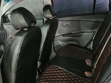 Kia Rio, 2010г., передний привод, автомат