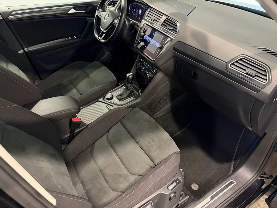 Volkswagen Tiguan, 2019г., передний привод, автомат