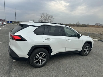Toyota RAV4, 2021г, полный привод, автомат