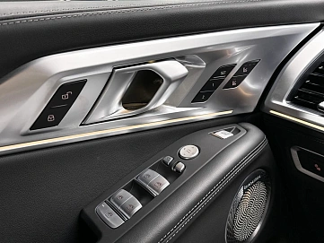 BMW XM, 2025г, полный привод, автомат