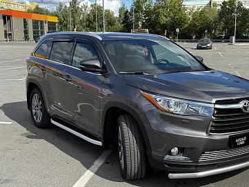Toyota Highlander, 2014г, полный привод, автомат