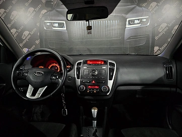 Kia Ceed, 2011г, передний привод, автомат