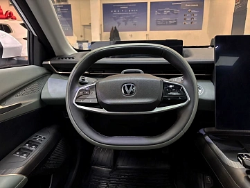 Changan Lamore, 2023г, передний привод, робот