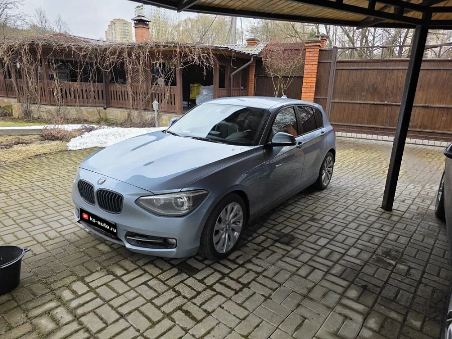 BMW 1 серии, 2012г., задний привод, автомат