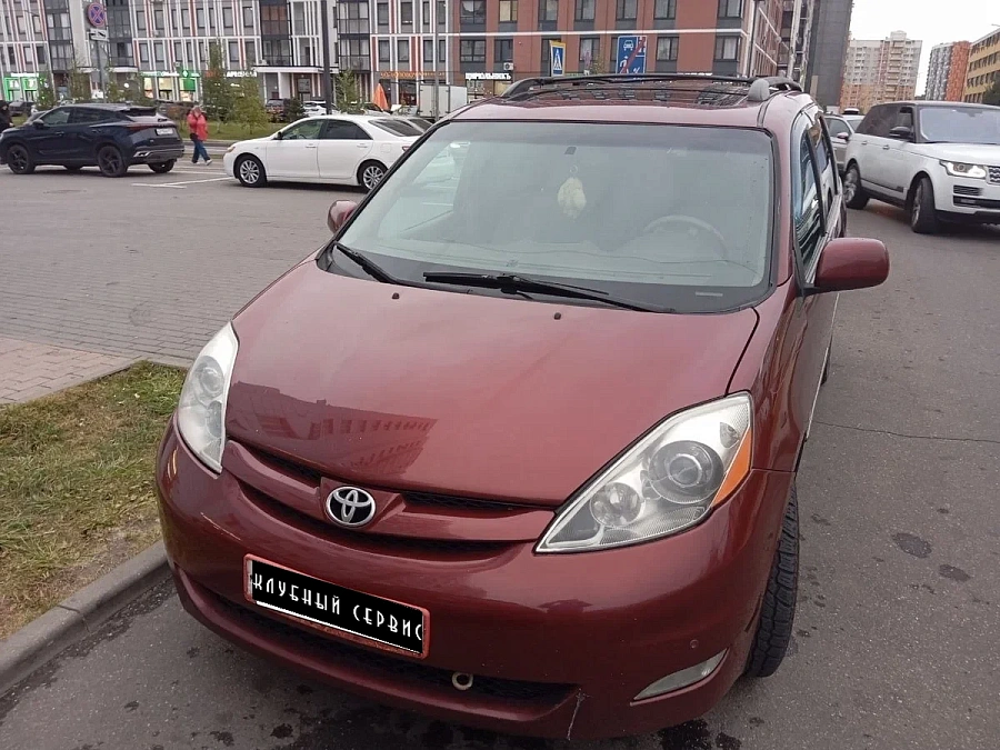 Toyota Sienna, 2008г., полный привод, автомат