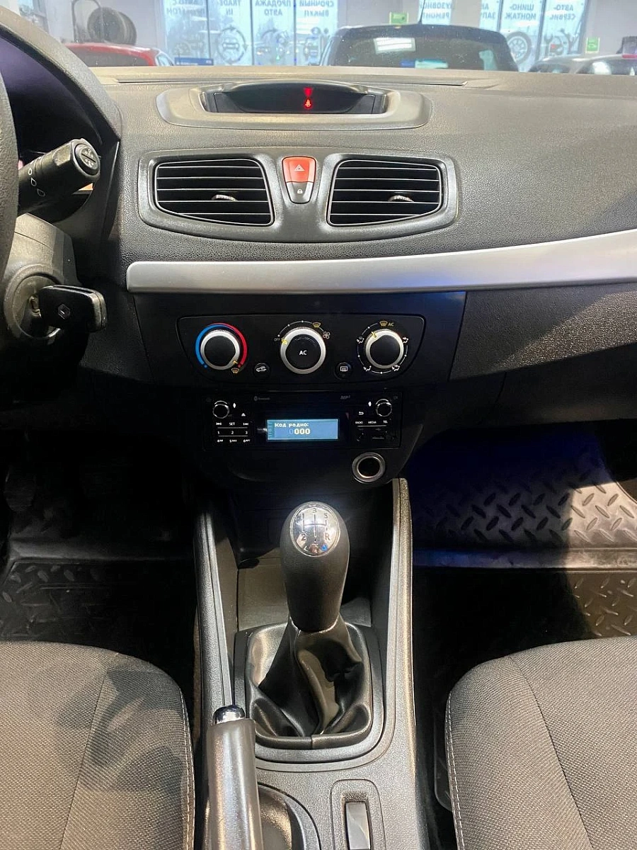 Renault Megane, 2014г., передний привод, механика