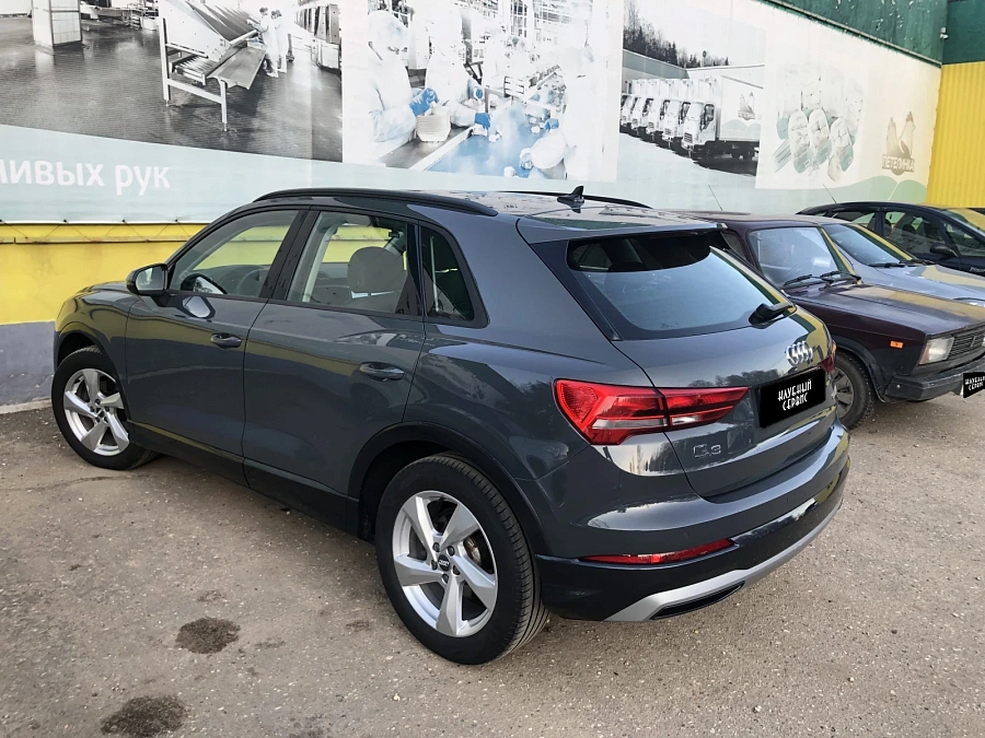Audi Q3, 2019г., передний привод, робот