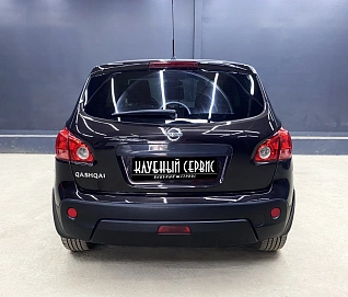 Nissan Qashqai, 2008г, передний привод, вариатор