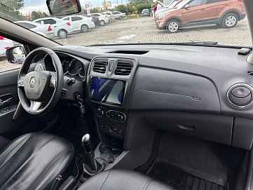 Renault Sandero, 2017г, передний привод, механика