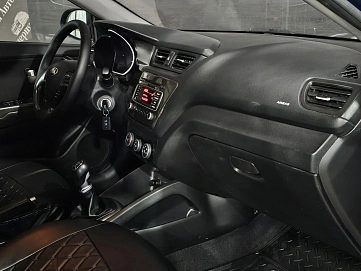 Kia Rio, 2015г, передний привод, механика
