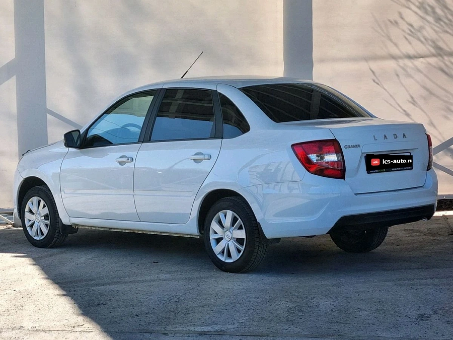 Lada (ВАЗ) Granta, 2022г., передний привод, механика