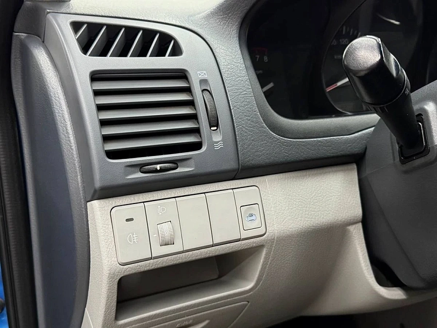 Kia Cerato, 2008г., передний привод, механика